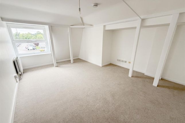 Flat 5 Lexden Lodge, Crowborough Hill, Crowborough photo 2