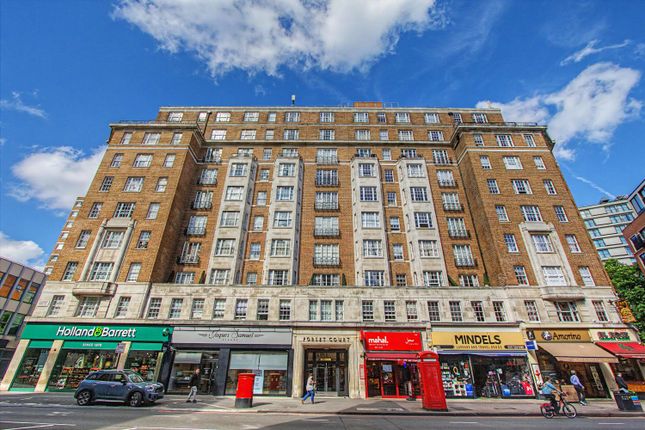 3-bed flat on Flat 97 Forset Court, Paddington, London, £525,000