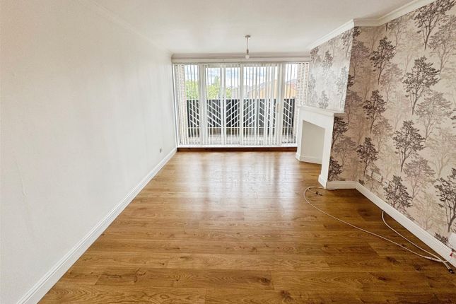 19, Nairn Place, Clydebank photo 3