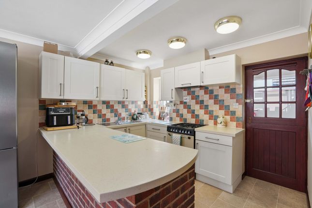 90 Lashford Lane, Abingdon photo 4