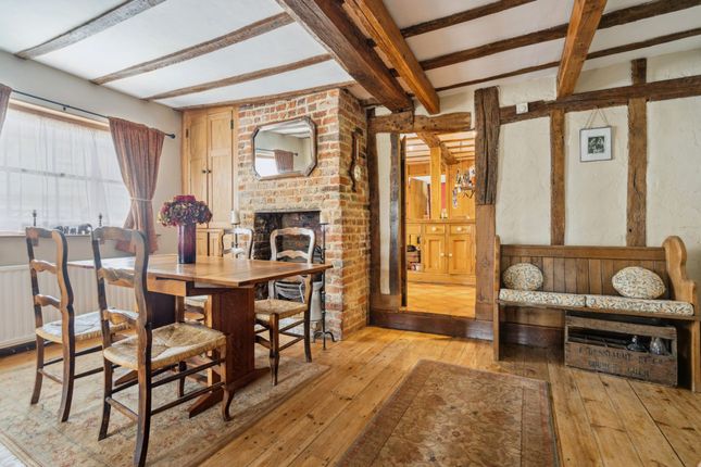 23 High Street, Bushey photo 4