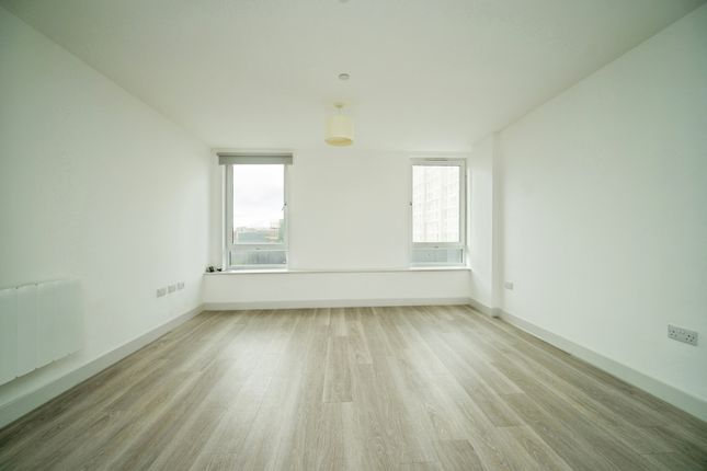 5 Eagle House,, The Ring, Berkshire photo 2
