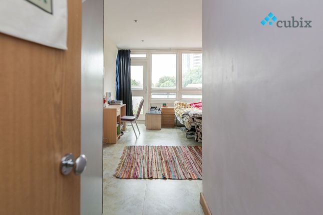 11, Wollaston Close, Elephant & Castle photo 3