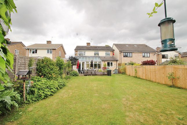 Thumbnail Detached house for sale in Burford Road, Witney