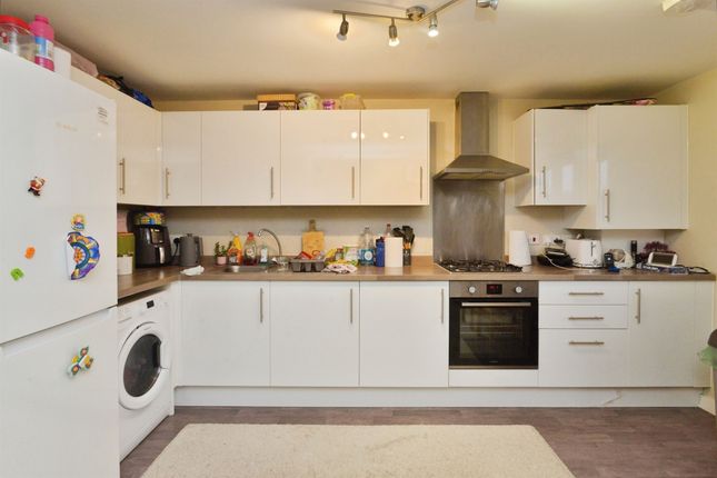 Flat 1, 2, Suffolk Punch Close, Milton Keynes photo 2