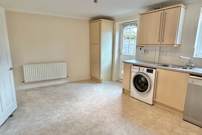 14, Fleming Way, Exeter photo 3