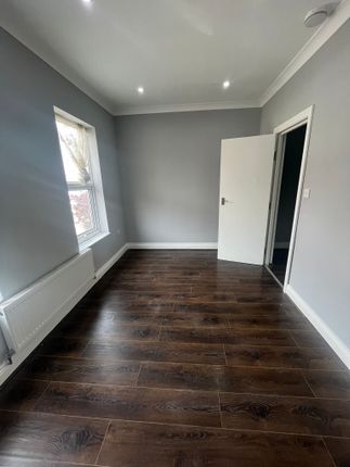 Terraced house to rent in Bramley Close, London