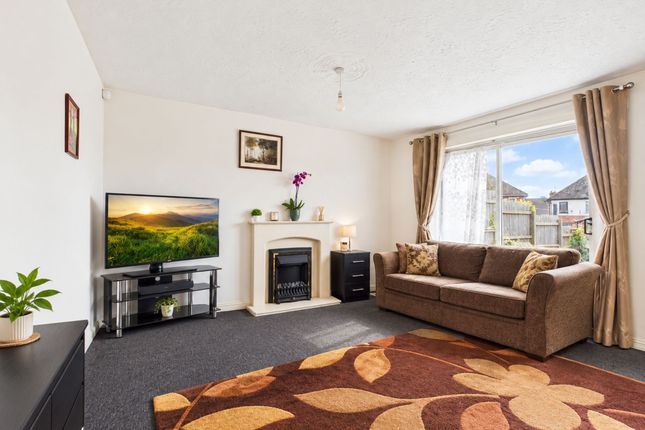 16 Coppice Gate, Nottingham photo 2