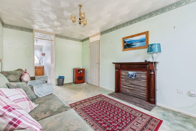 8, Lime Tree Close, Norfolk photo 3