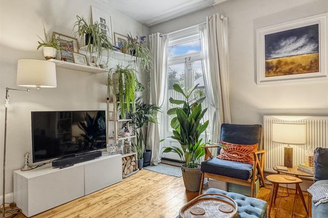Flat for sale in Alpha Road, Cambridge