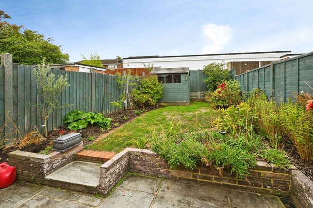 10, Richmond Close, WARE photo 2