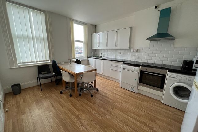 Great Clowes Street, Salford photo 2