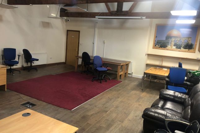 Studio to rent in Walker Terrace, Bradford