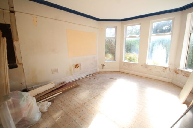 98, Conway Road, Colwyn Bay photo 2