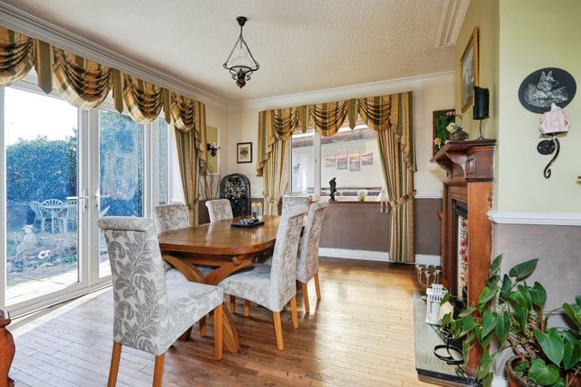 24, Cherry Garden Avenue, Kent photo 2