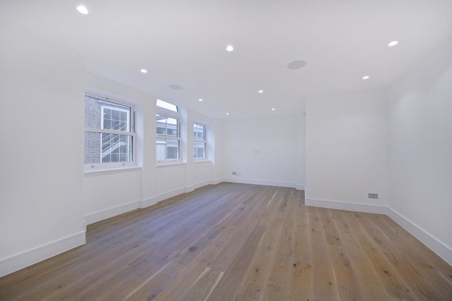 Thumbnail Flat to rent in Walpole Court, London