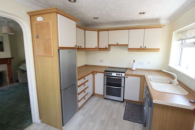 27 St. Johns View, Barry photo 2