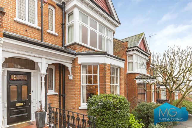 End terrace house for sale in Woodland Rise, London