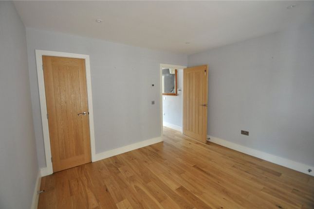 2 Sudbury Mews,, Pound Lane, Kent photo 3