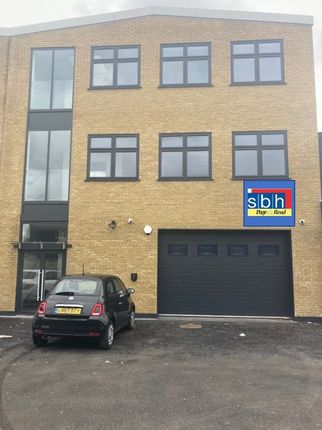 Office to let in First Floor, Tealedown Works, Cline Road, Bounds Green, London