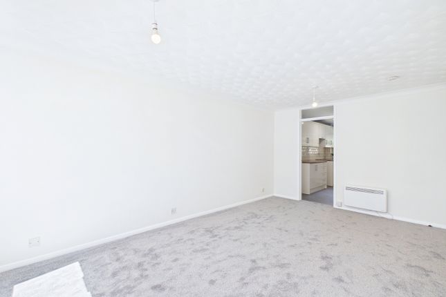 3, Grovelands, Peterborough photo 4