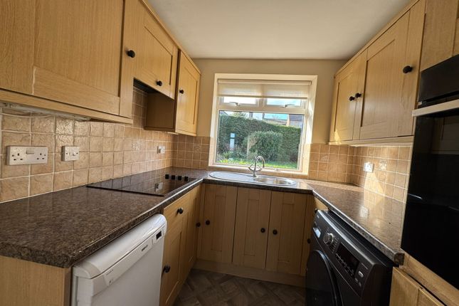 DELPH TERRACE, BRADFORD photo 5