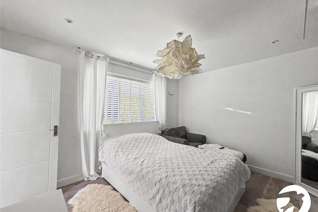 43, Montgomery Avenue, Kent photo 4