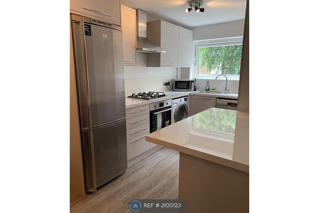 Thumbnail Maisonette to rent in St. Clairs Road, Croydon