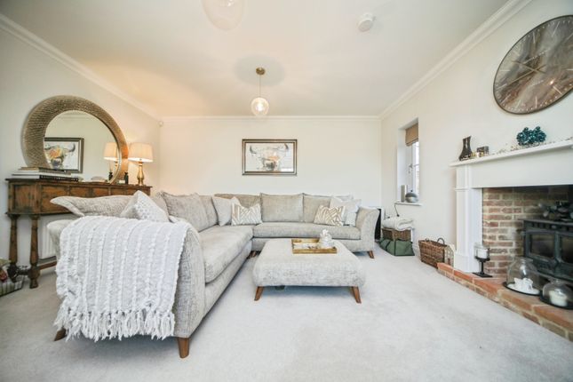 2, Shetland Way, Lower Somersham photo 4