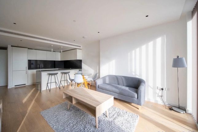 Apartment 4306, 10 Marsh Wall, London photo 3
