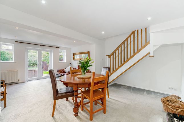 16 Nore Down Way, Chichester photo 2