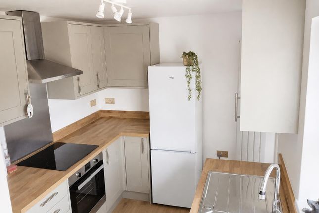 14, The Crescent, Barrow Green, Teynham photo 3