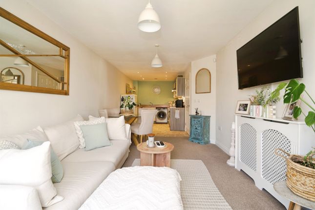 17, Kingsway Gardens, OSSETT photo 4