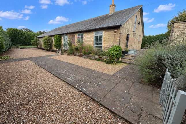 Oak Barn,, Thriplow Heath, Royston photo 2