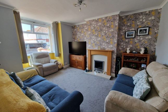 9, Carter Avenue, Exmouth photo 2