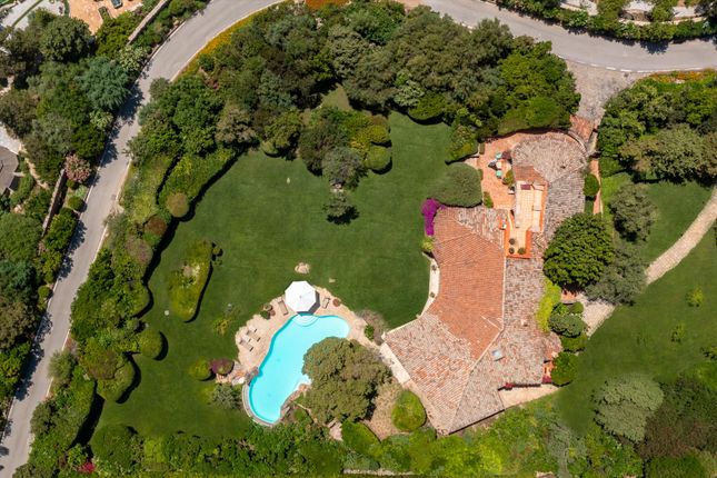 Villa for sale in Piccolo Romazzino, Porto Cervo, Sardinia, Italy
