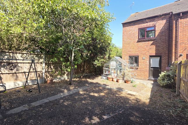 5, The Furrows, Southam photo 2