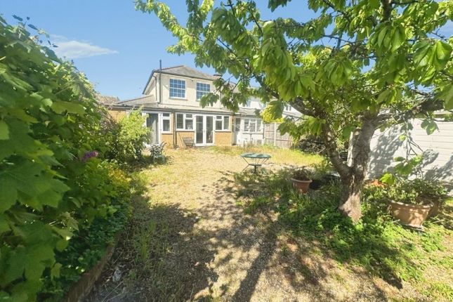 Room 3, 244, Shenley Road, Borehamwood photo 3