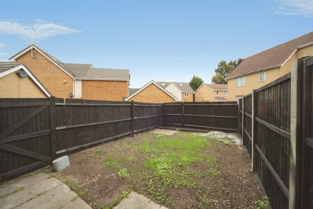Morgan Close, Luton photo 3
