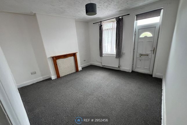 Claypit Lane, Rawmarsh, Rotherham photo 4