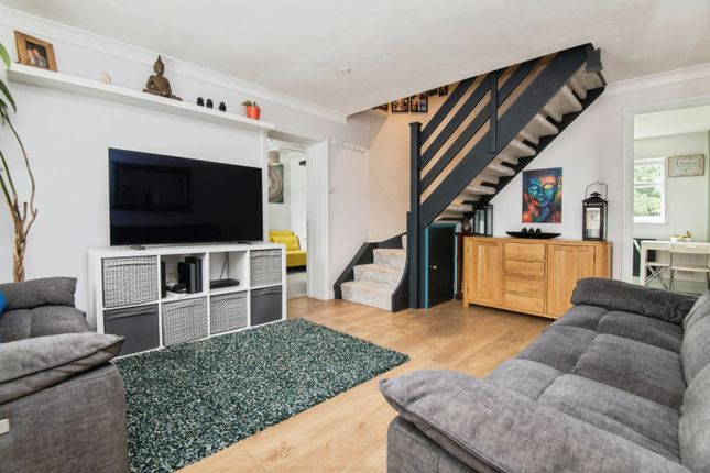 17, Hazelwood Close, Honiton photo 3