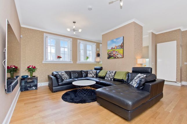 Flat for sale in Abbey Park Avenue, St Andrews