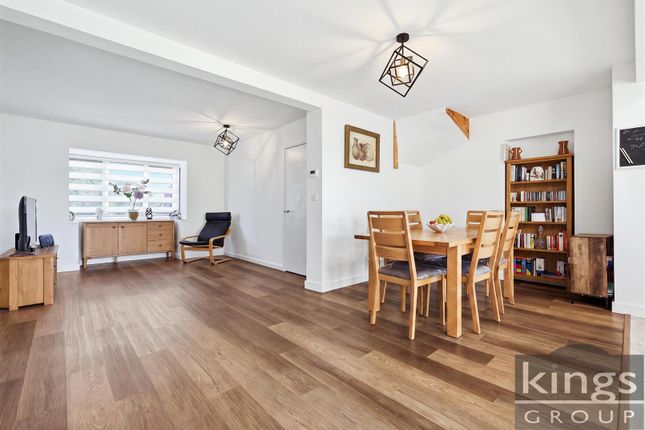 1, Primrose Path, Waltham Cross photo 4