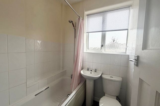 Flat 9B, Portsmouth photo 5