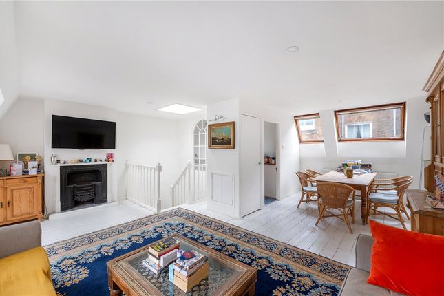 23, St. Lukes Mews, London photo 3