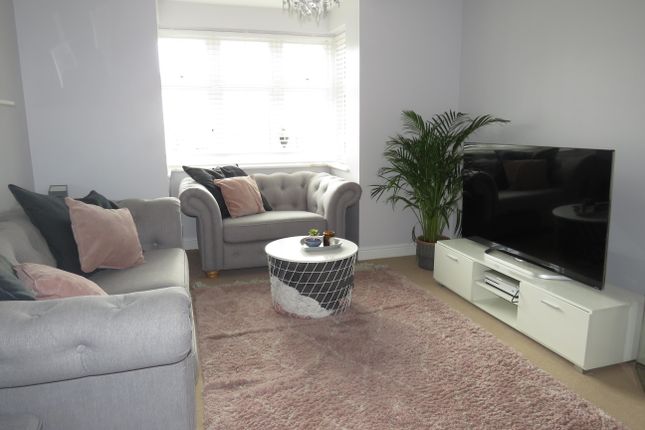 22, Hercules Road, CALNE photo 2