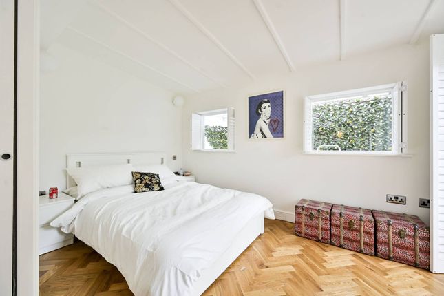 Property for sale in Redcliffe Gardens, Chelsea, London