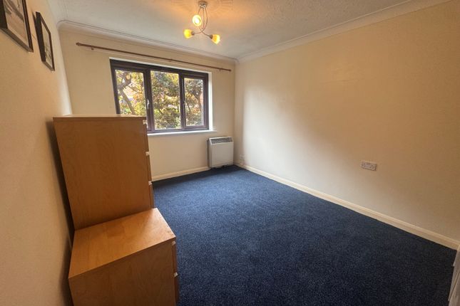 Flat 1, St. Clements Court, Bournemouth photo 2
