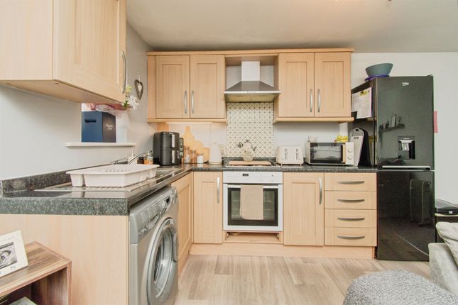 3, Grange Court, Front Street, Castleford photo 5