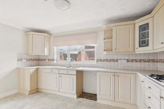 1, Larkspur Close, Downham Market photo 4